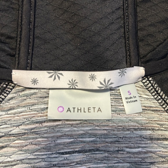 Athleta Gray and Black Raglan Long Sleeve Sweatshirt - Picture 4 of 4